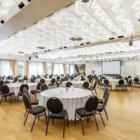 Webers Im Ruhrturm By Accor Hotel Essen